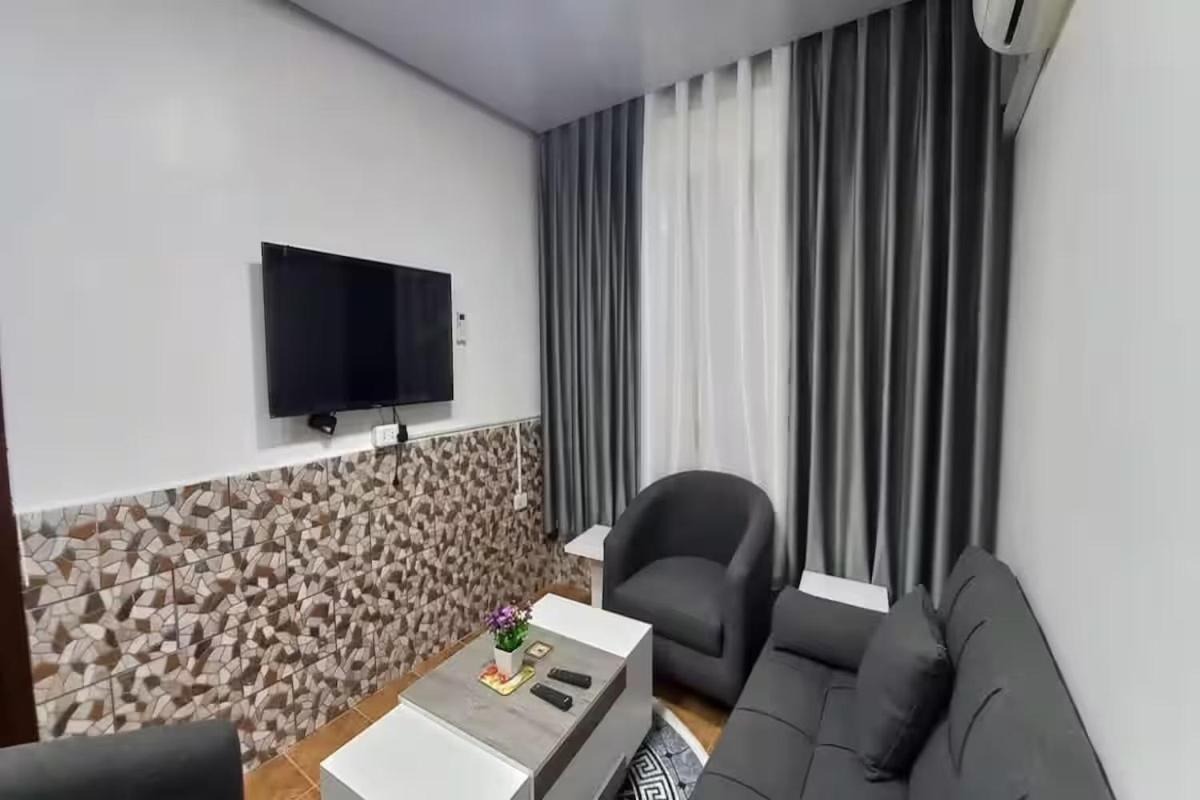 Al-Nujoom Hotel Suites Amman Exterior foto